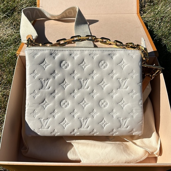 Louis Vuitton White Coussin Bag - Picture 8 of 11